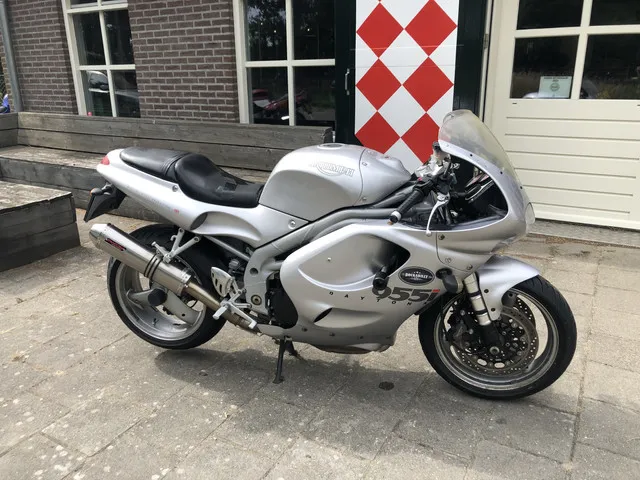 Triumph Daytona 955i