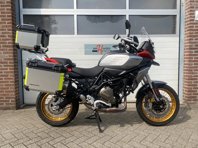 QJMOTOR SRT 700 SX Touring