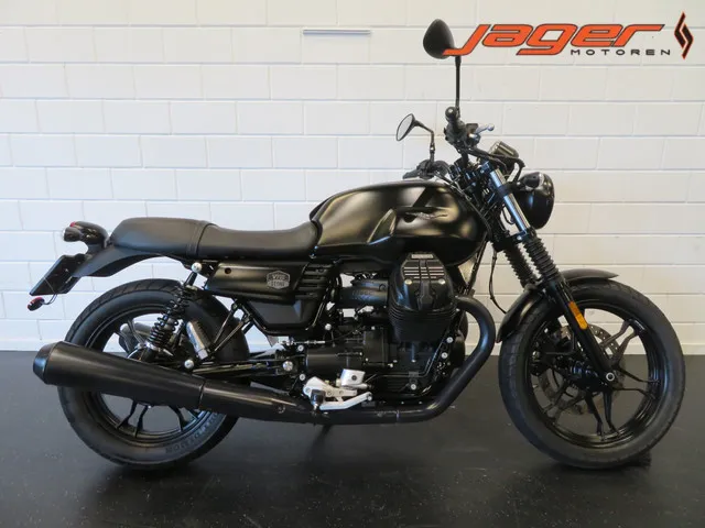 Moto Guzzi V7 Stone