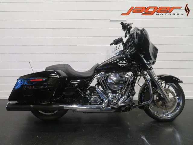 Harley-Davidson Street Glide FLHXS