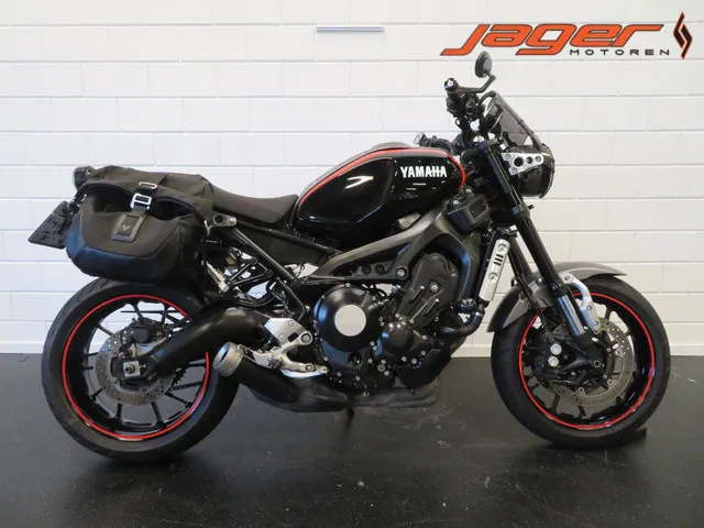 Yamaha XSR900