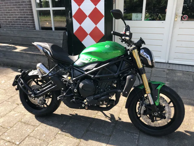 Benelli 752S