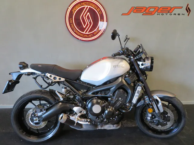 Yamaha XSR900