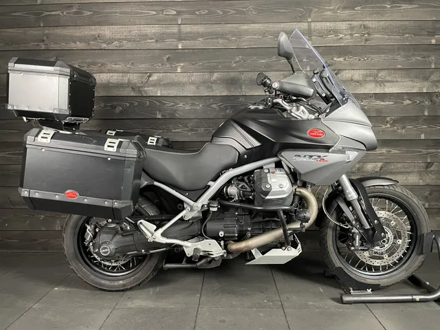 Moto Guzzi Stelvio 1200