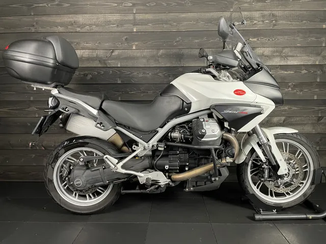 Moto Guzzi Stelvio 1200