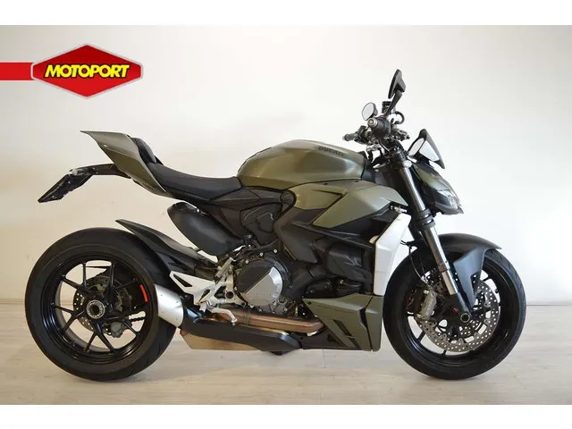 Ducati Streetfighter V2