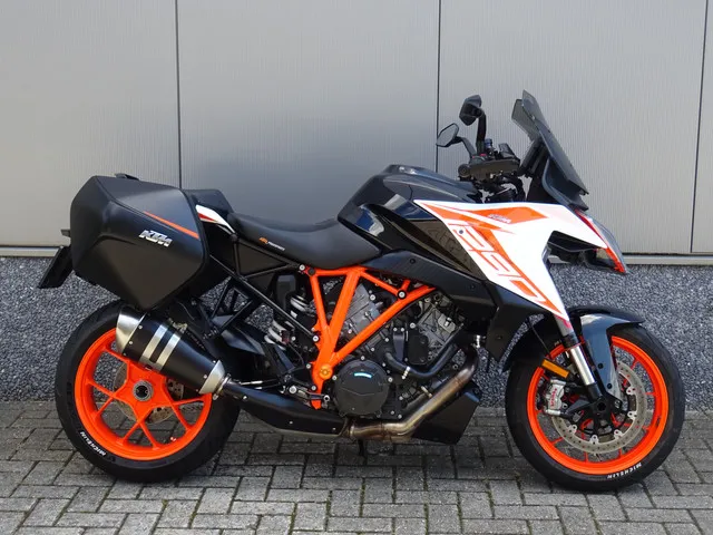 KTM 1290 Super Duke GT
