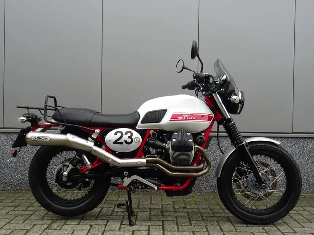 Moto Guzzi V7 II Stornello