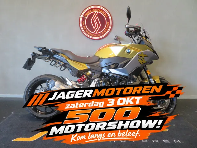 BMW F 900 XR