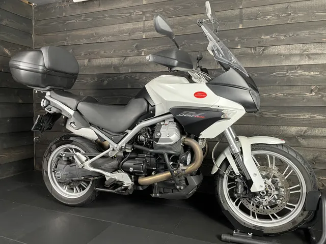 Moto Guzzi Stelvio 1200