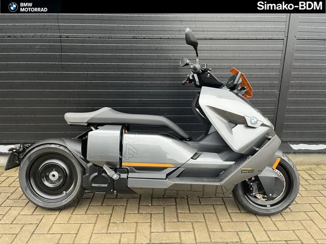 BMW CE 04